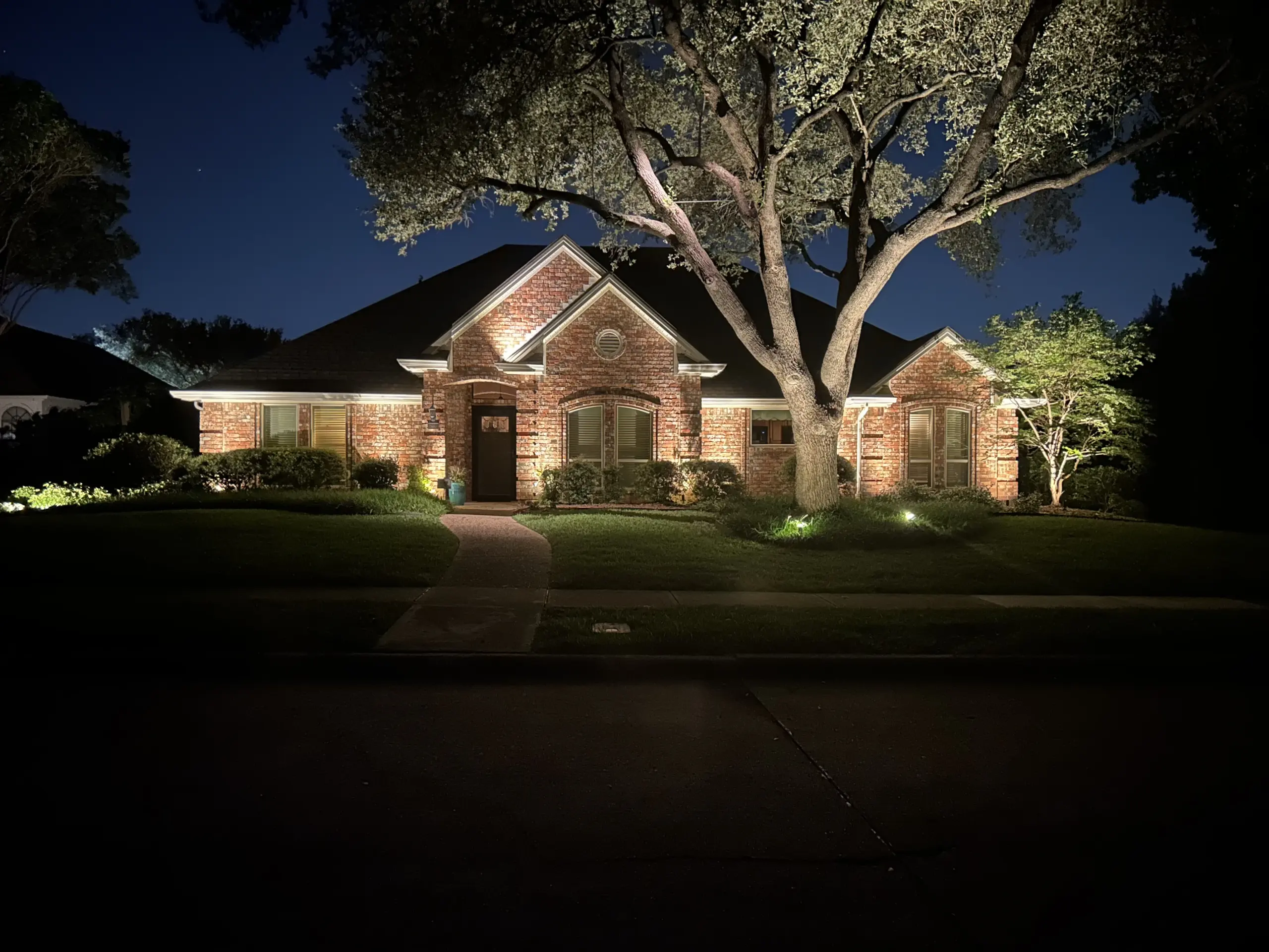 Home Outdoor Lighting in Richardson, TX
